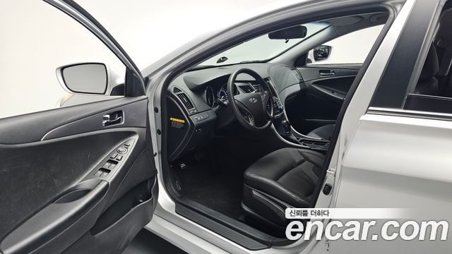 Hyundai Sonata 2014 — photo 13