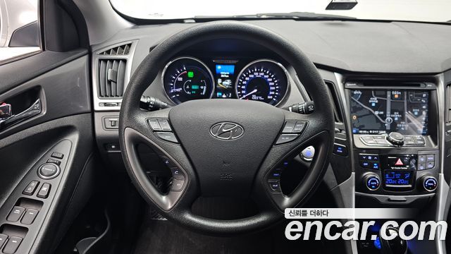 Hyundai Sonata 2014 — photo 19
