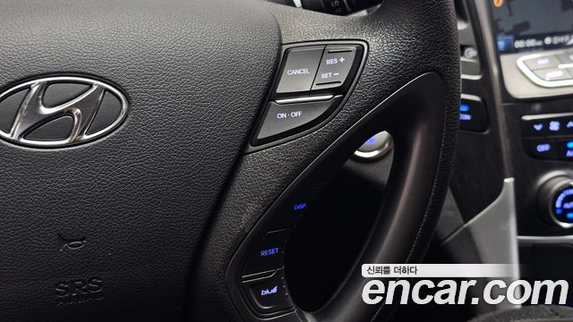 Hyundai Sonata 2014 — photo 21