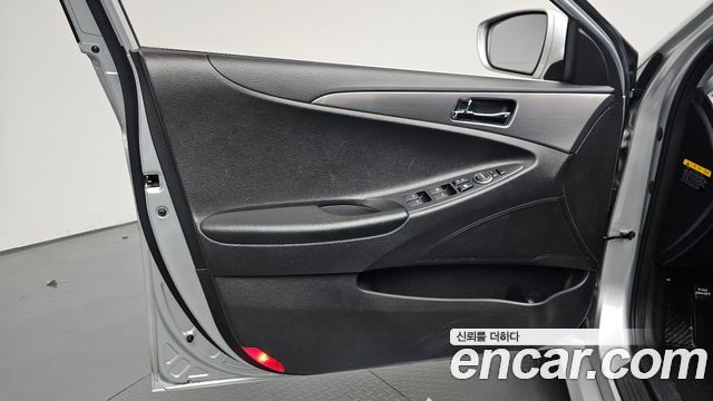Hyundai Sonata 2014 — photo 14