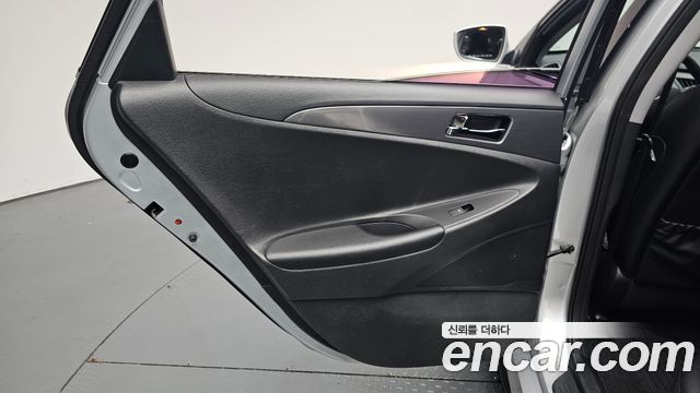Hyundai Sonata 2014 — photo 15