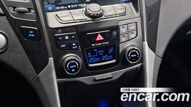 Hyundai Sonata 2014 — photo 28