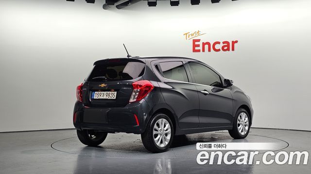 Chevrolet Korea Spark 2022 — photo 2