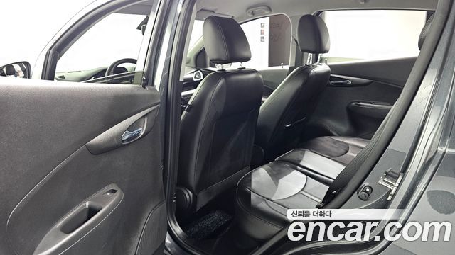 Chevrolet Korea Spark 2022 — photo 16