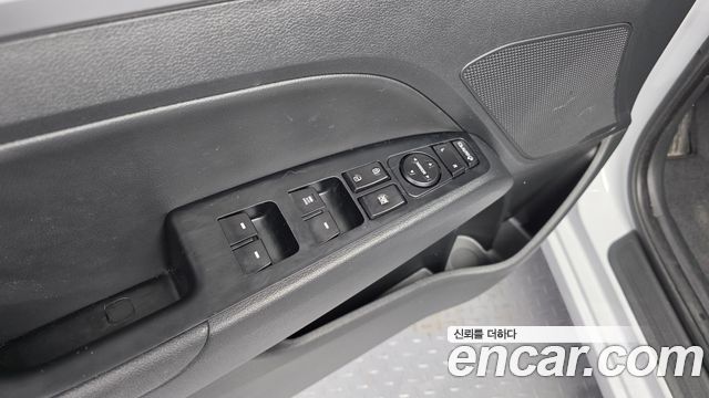 Hyundai AVANTE 2019 — photo 23