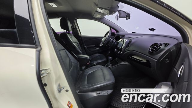 Renault Korea QM3 2016 — photo 10