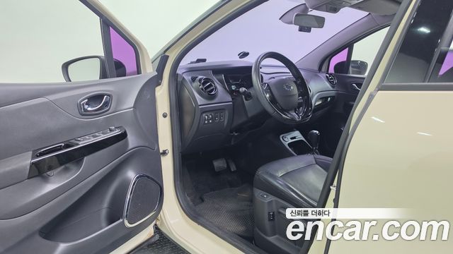 Renault Korea QM3 2016 — photo 11