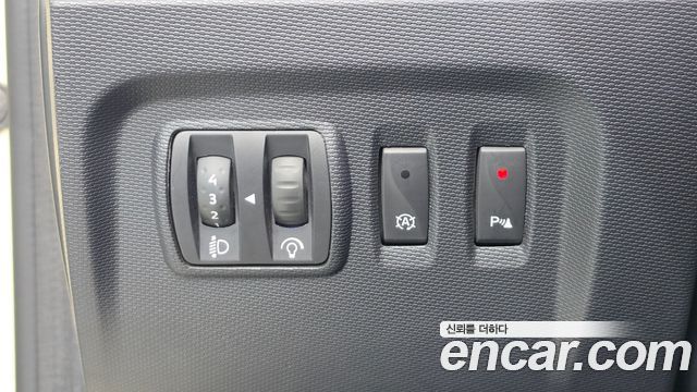 Renault Korea QM3 2016 — photo 12