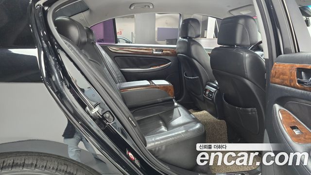 Hyundai Genesis 2011 — photo 17