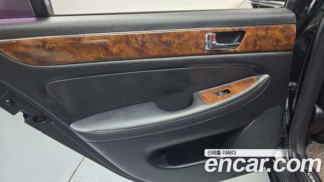 Hyundai Genesis 2011 — photo 15