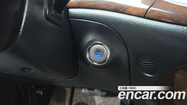 Hyundai Genesis 2011 — photo 29