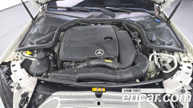 Mercedes-Benz C-Class 2020 — photo 6