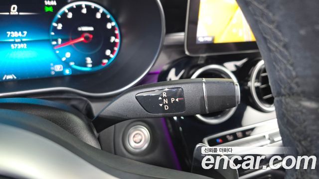 Mercedes-Benz C-Class 2020 — photo 12