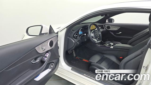 Mercedes-Benz C-Class 2020 — photo 13