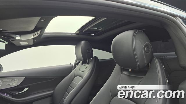 Mercedes-Benz C-Class 2020 — photo 22