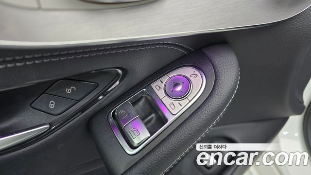 Mercedes-Benz C-Class 2020 — photo 26