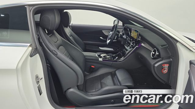 Mercedes-Benz C-Class 2020 — photo 16