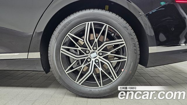 Genesis G90 2027 — photo 7