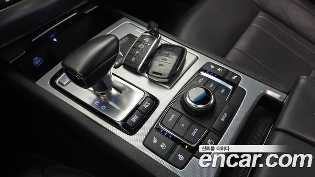 Genesis G80 2019 — photo 12