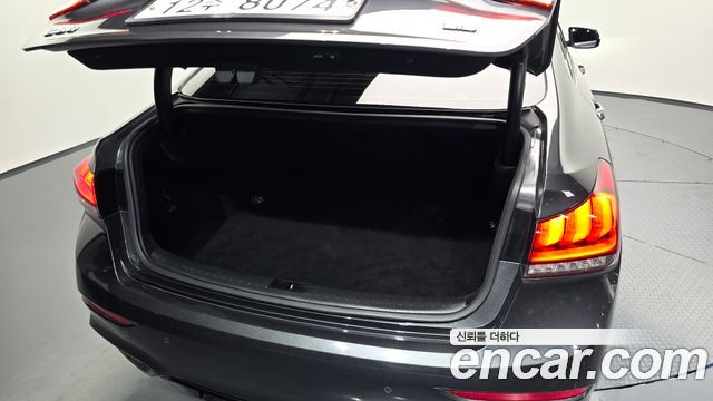 Genesis G80 2019 — photo 34