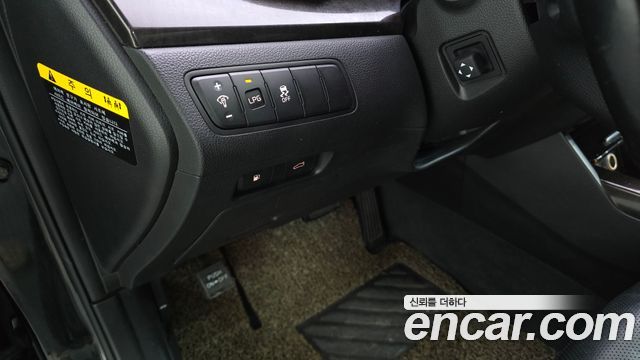 Kia K7 2014 — photo 18