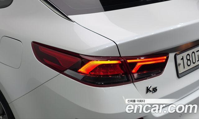 Kia K5 2020 — photo 9