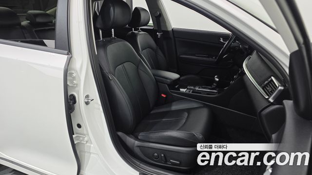 Kia K5 2020 — photo 16