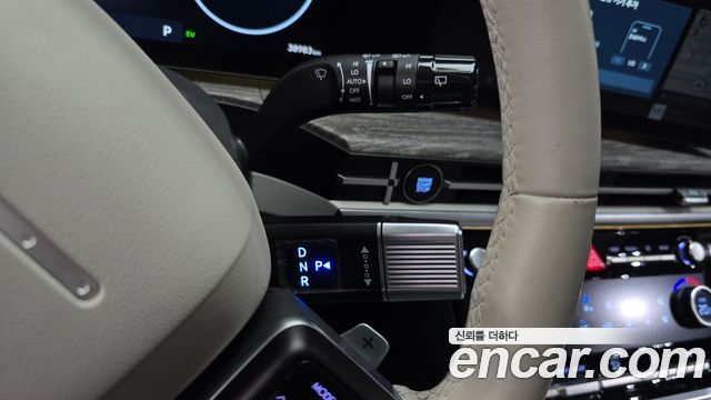 Hyundai Santafe 2025 — photo 12