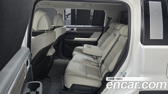 Hyundai Santafe 2025 — photo 18