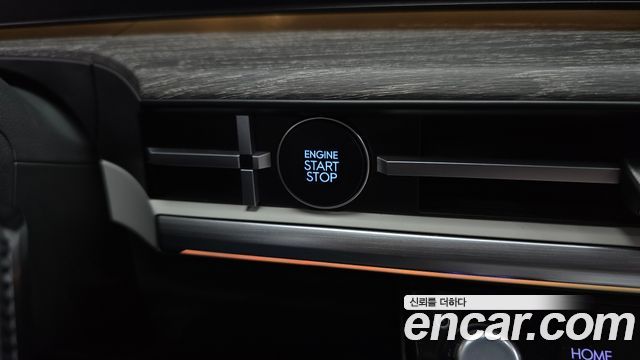Hyundai Santafe 2025 — photo 24