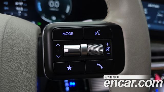 Hyundai Santafe 2025 — photo 26