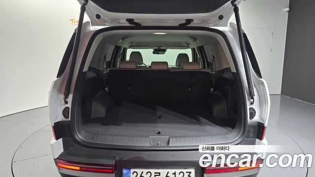 Hyundai Santafe 2025 — photo 34