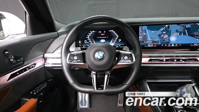 BMW 7-Series 2023 — photo 19