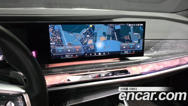 BMW 7-Series 2023 — photo 20