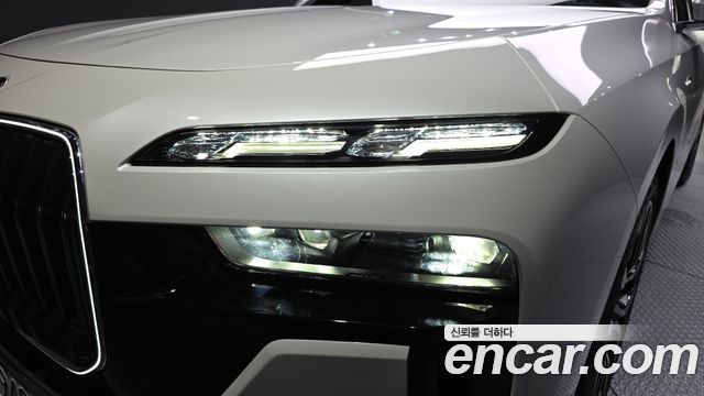BMW 7-Series 2023 — photo 8