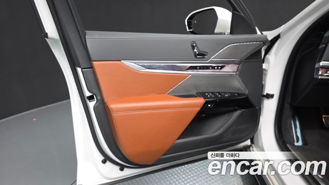 BMW 7-Series 2023 — photo 14