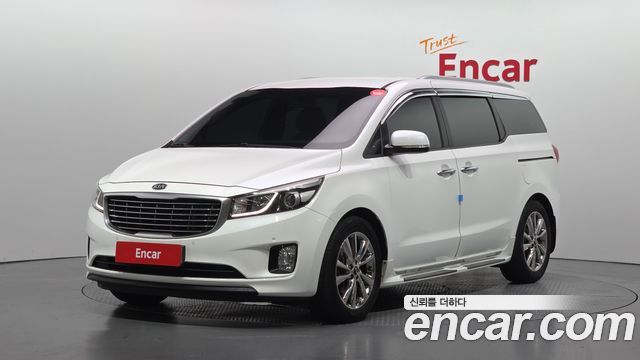 Kia Canival 2016 — photo 1