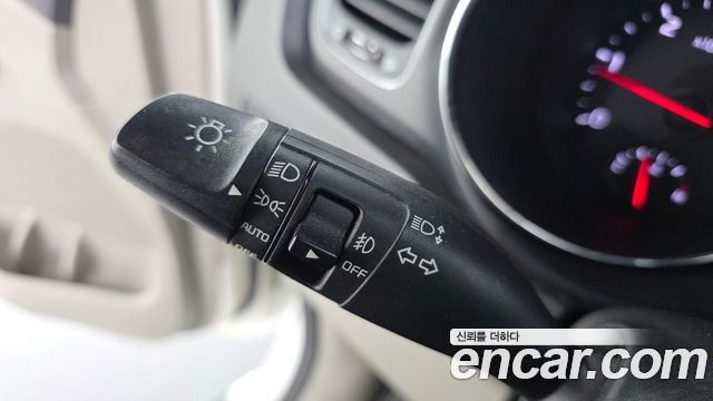 Kia Canival 2016 — photo 19