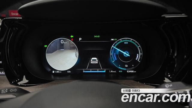 Kia K5 2022 — photo 11