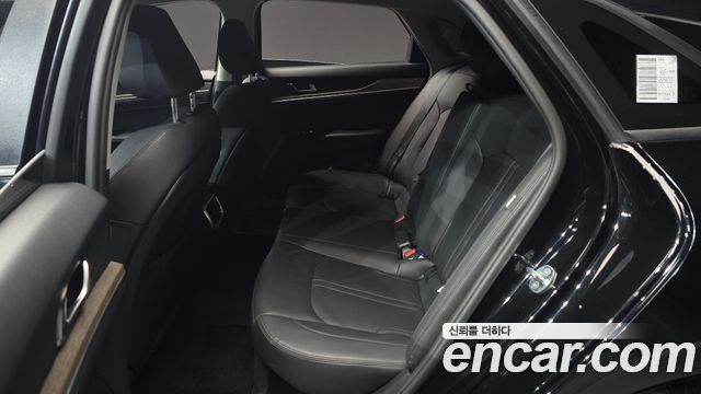 Kia K5 2022 — photo 18