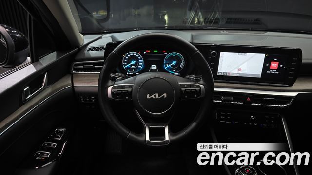 Kia K5 2022 — photo 19