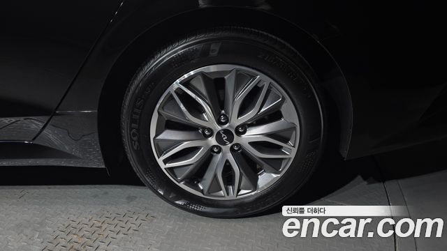 Kia K5 2022 — photo 7