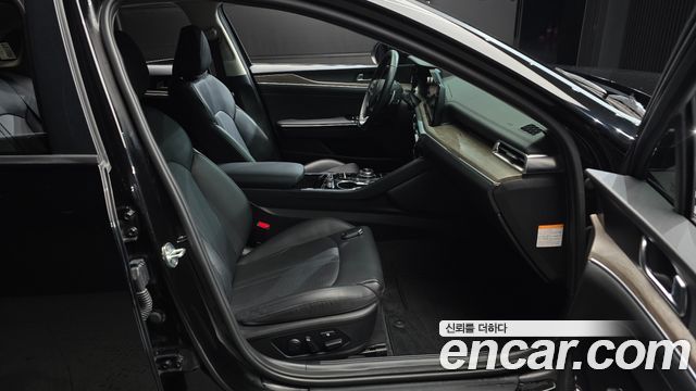 Kia K5 2022 — photo 16