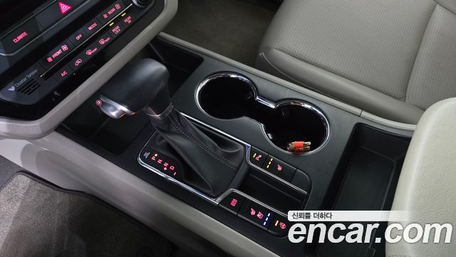 Kia Canival 2020 — photo 12