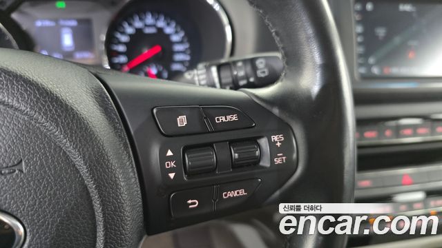 Kia Canival 2020 — photo 23