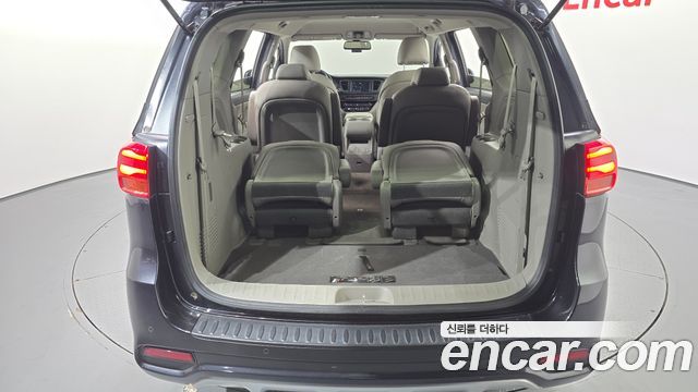 Kia Canival 2020 — photo 24
