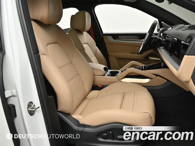 Porsche Cayenne 2024 — photo 10