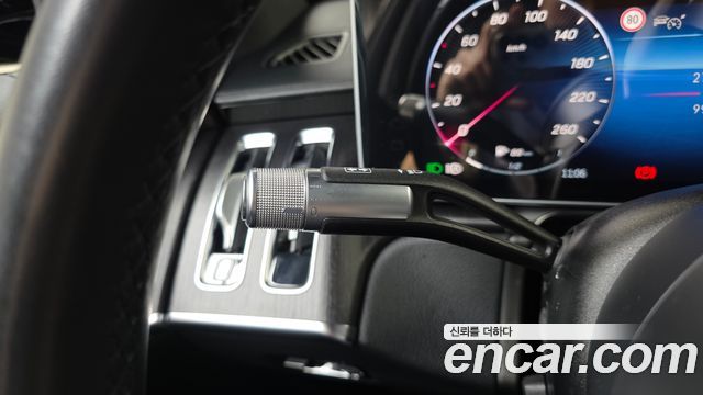Mercedes-Benz S-Class 2022 — photo 29