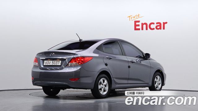 Hyundai Accent 2014 — photo 2
