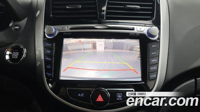Hyundai Accent 2014 — photo 20